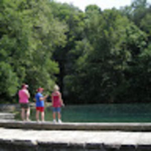 Meet your Posher, Troy